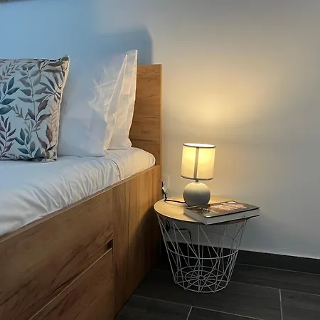 Apartment Ocean View By Charmes A *